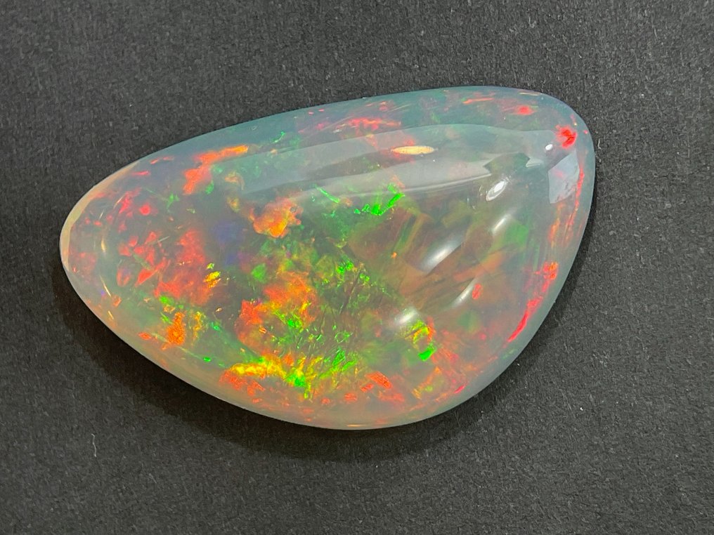 Light Yellow + Play of Colors(Vivid) Fine Color Quality + Crystal Opal - 12.59 ct #1.1