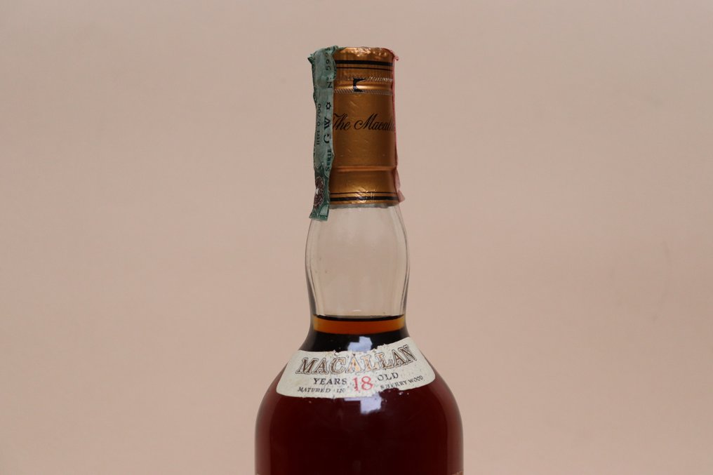 Macallan 1974 18 years old - Original bottling  - b. 1992  - 70cl #2.1