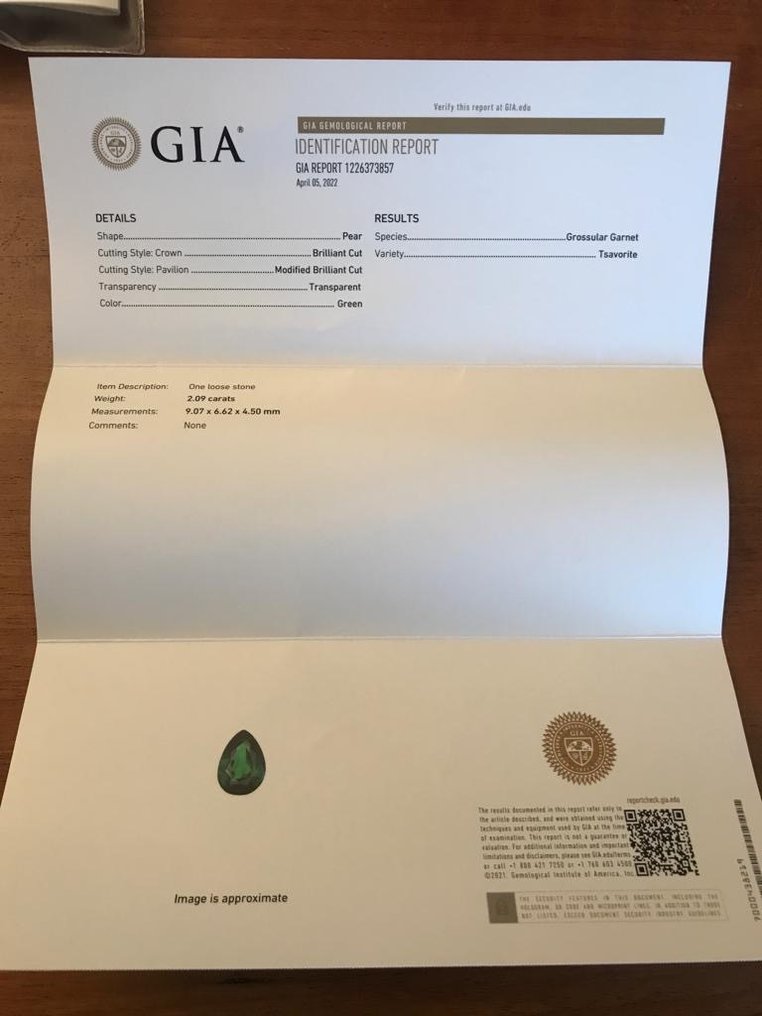 绿色 沙弗莱石  - 2.09 ct - 美国宝石研究院（GIA） #3.1