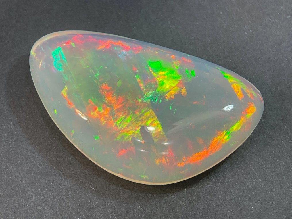 Light Yellow + Play of Colors(Vivid) Fine Color Quality + Crystal Opal - 12.59 ct #2.1