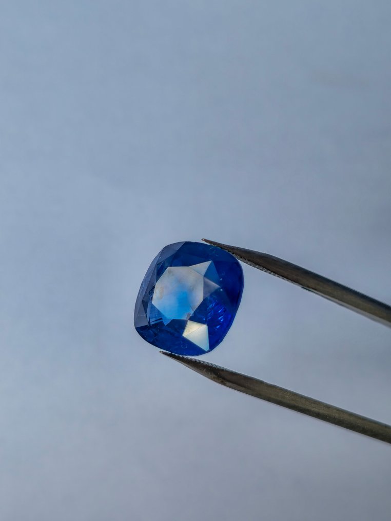 1 pcs Kék Zafír - 8.05 ct - Anchor Cert - Kezelés nélküli 8ct #4.3