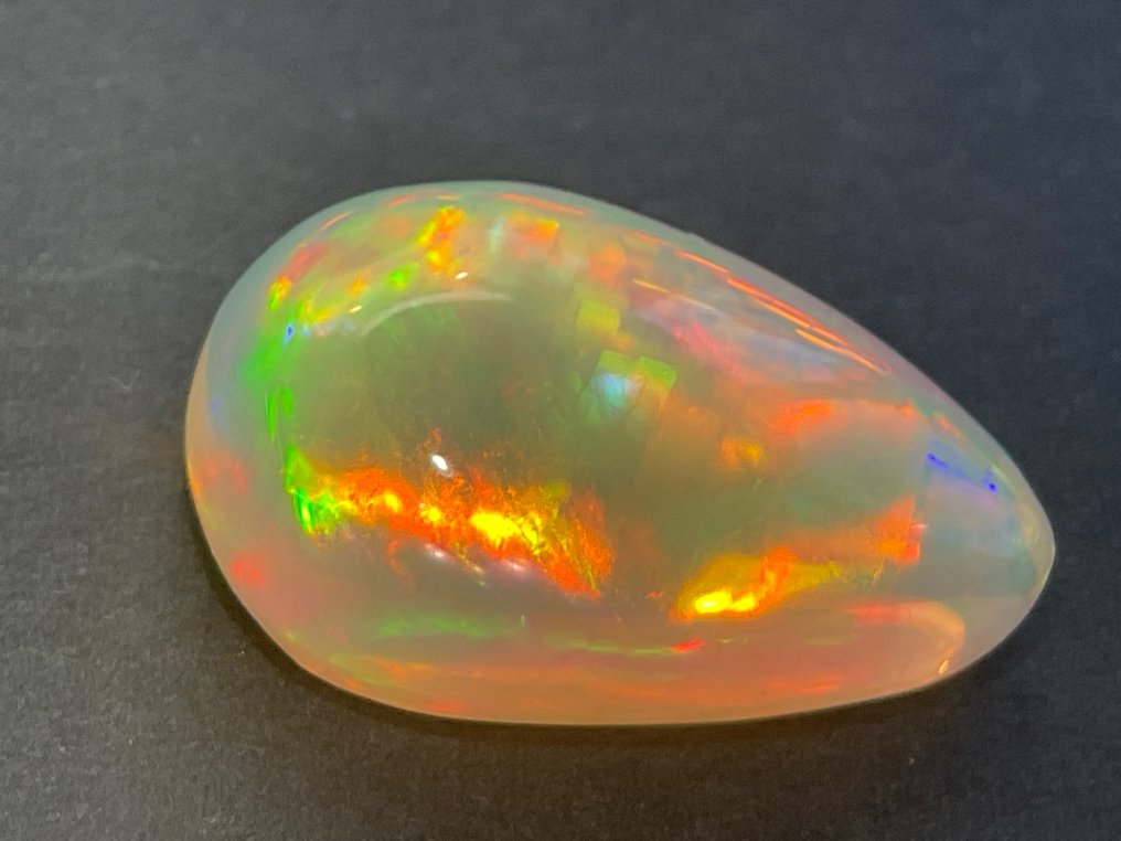 Giallo chiaro + Gioco di colori (vivace) Ottima qualità del colore + cristallo opale - 8.67 ct #3.1