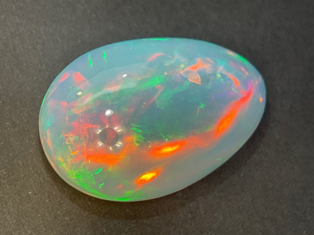 White (orangy) + Play of Colors (Vivid) Fine Color Quality - Crystal Opal - 8.72 ct #1.1