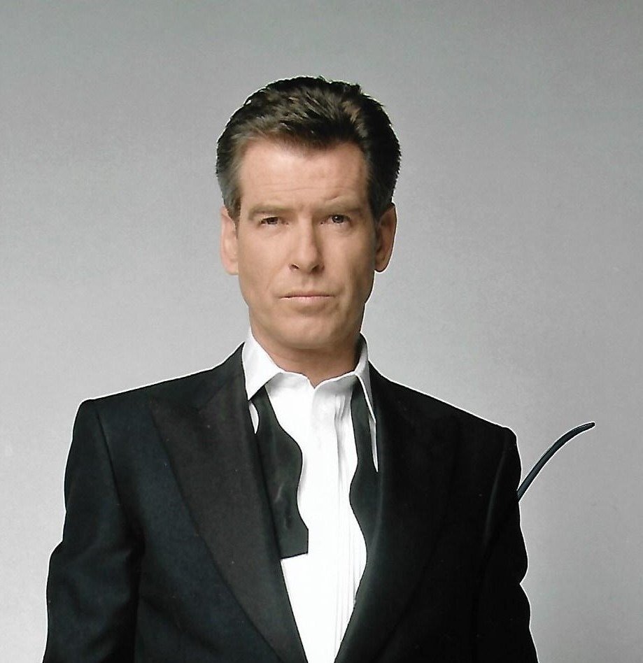Pierce Brosnan - Autographed Photo "Die Another Day" James Bond 007 with b'bc COA. #2.1