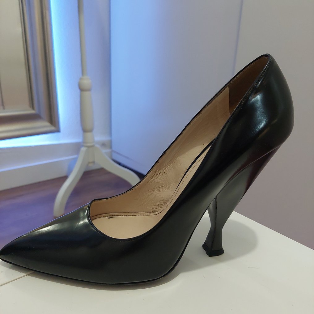 Prada - Heeled shoes - Size: Shoes / EU 40.5 #1.2