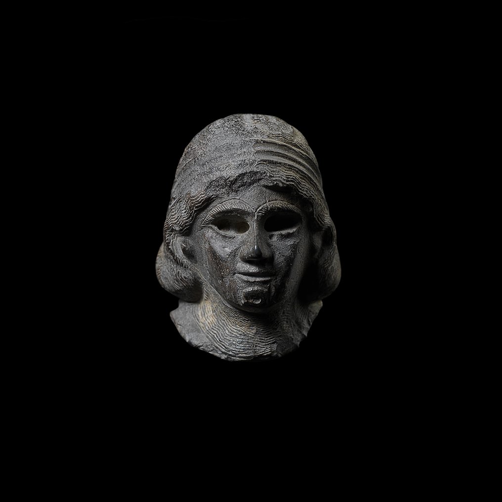 索不达米亚 石头 重要的美索不达米亚头像。已出版。曾收藏于佳士得、卡恩和 TEFAF，并有西班牙出口品。 #2.2