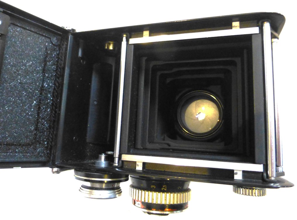 Rollei Rolleiflex 2,8 E | Schneider Xenotar 2,8/80mm + acc. | Analoginen kamera #2.1
