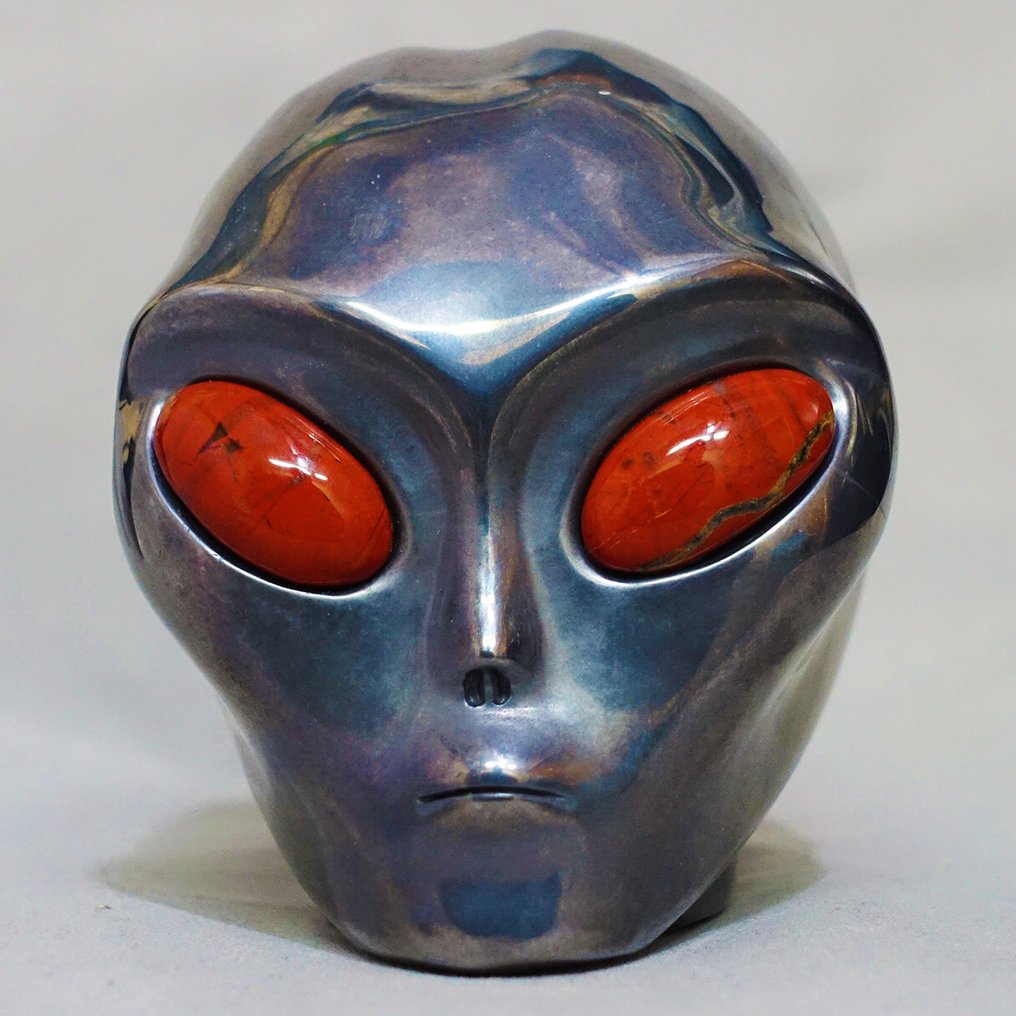 Mão de caveira de mulher extraterrestre em Tera-Hertz com olhos de jaspe vermelho - Série Superrealista - Altura: 106 m - Largura: 104 mm- 1230 g #2.1