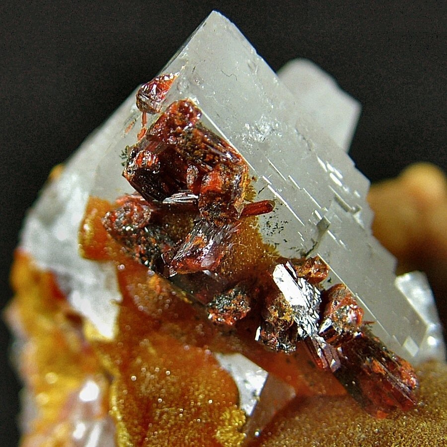 CW1061 Coloratissimo campione di Barite su Orpimento con Realgar Cristalli su matrice - Altezza: 48 mm - Larghezza: 61 mm- 171 g - (1) #1.0