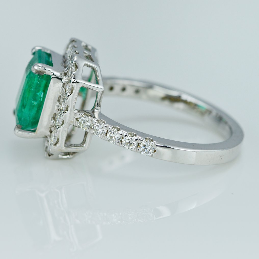 Ring - 14 kt. White gold -  2.93ct. tw. Emerald - Diamond - Emerald engagement ring #2.1