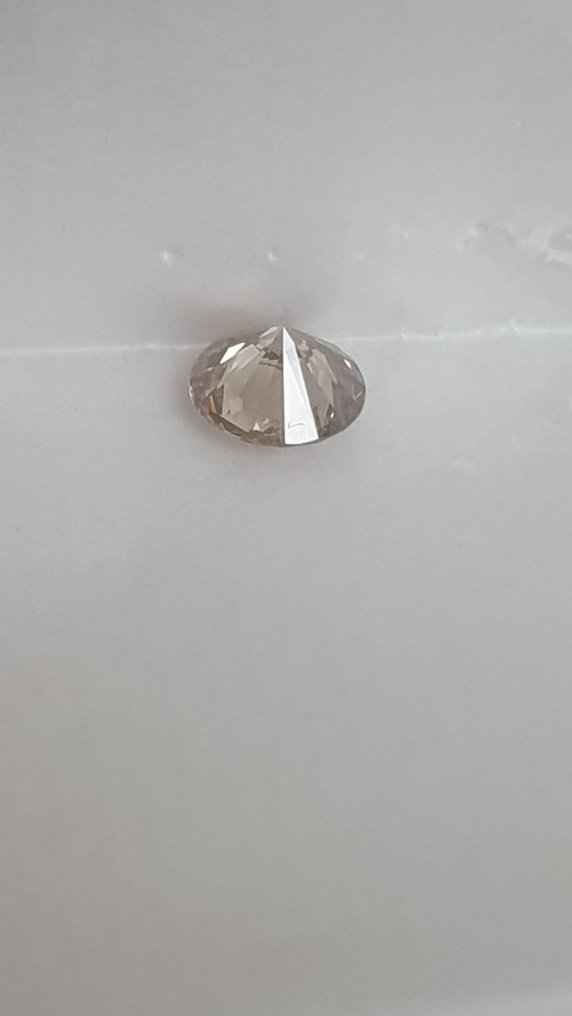 1 pcs 钻石  (天然色彩的)  - 0.87 ct - 圆形 - Light 稍带桃红色的 棕色 - I2 内含二级 #1.0