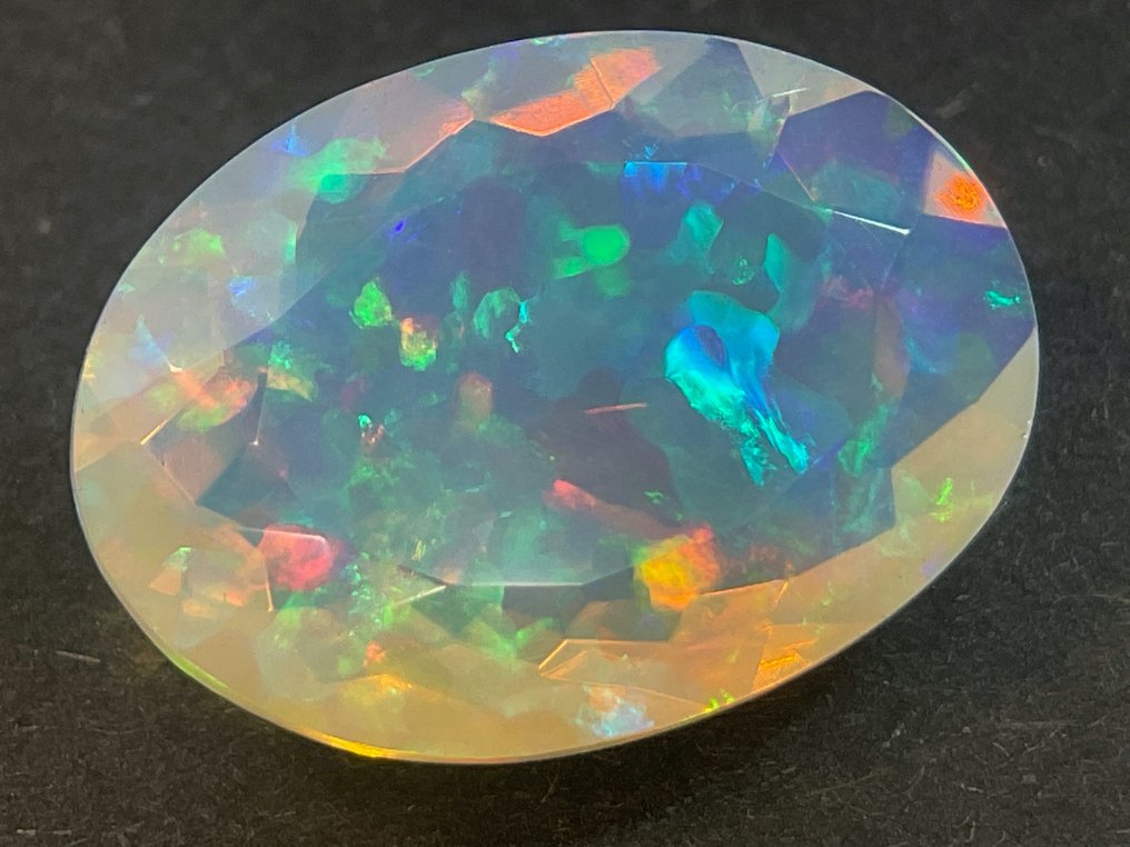 hell orange+ Play of Colors Natural opal - 5.83 ct #3.2