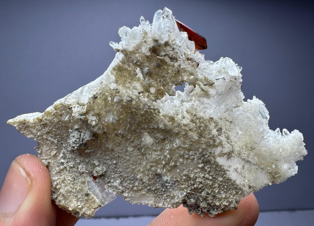 石英束水晶上全端接頂紅色如血板鈦礦晶體 水晶在矩陣上 - 高度: 47 mm - 闊度: 71 mm- 110 t - (1) #2.1