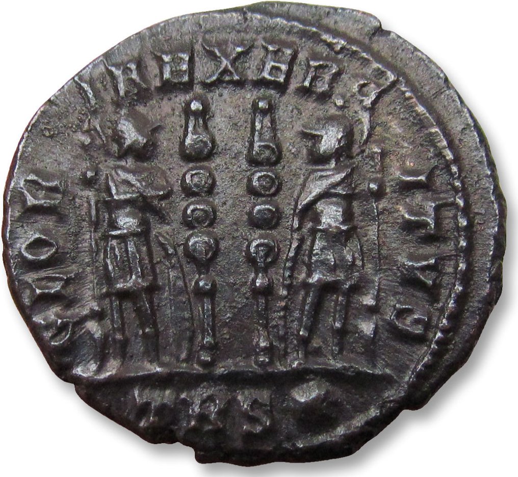 罗马帝国. Constantius II as Caesar. Follis Treveri (Trier) mint, 2nd officina circa 330-332 A.D. - mintmark TRS⁕ - #1.2