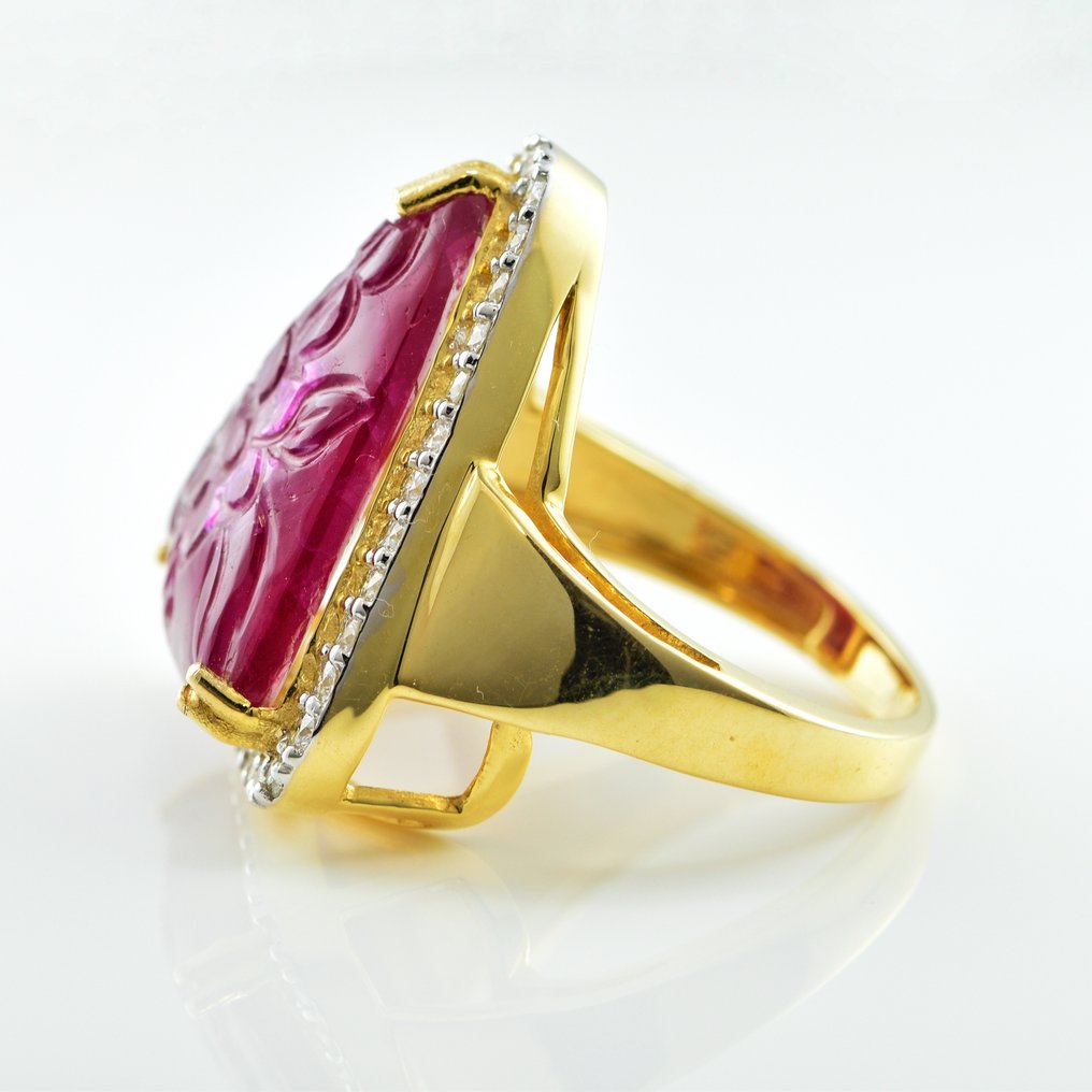 Ring - 14 kt. Yellow gold -  10.90ct. tw. Ruby - Diamond - No heat Ruby ring #2.1