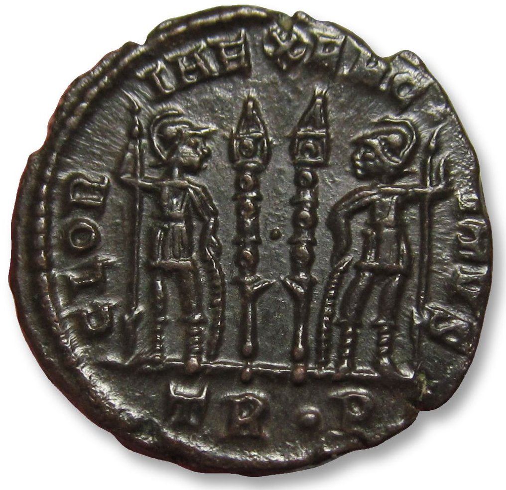 Impero romano. Constantine II as Caesar. Follis Treveri (Trier) mint, 1st officina circa 330-335 A.D. - mintmark TR•P - #1.1