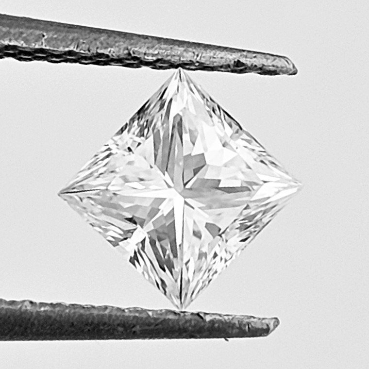 1 pcs Diamante  (Natural)  - 0.70 ct - Cuadrado - F - SI1 - Gemological Institute of America (GIA) #3.2