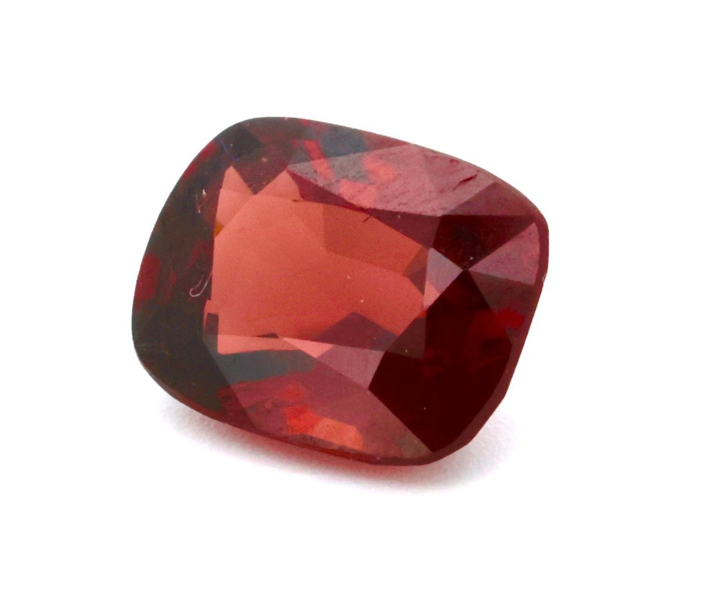 Rot Spinell  - 2.74 ct - Gemological Institute of America (GIA) #1.2