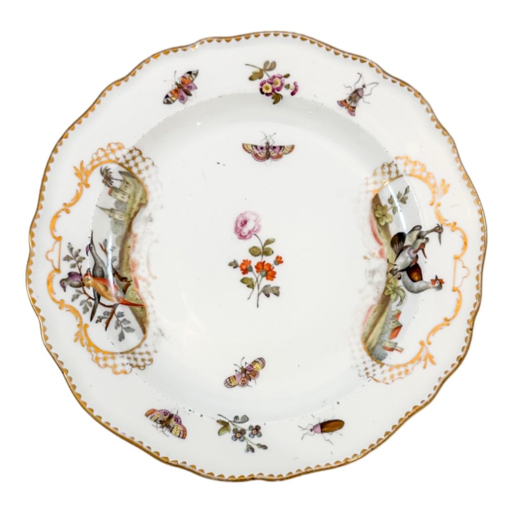 Meissen - Bird and insect design plate with gilt scalloped rim - Tallerken - Porcelæn #1.1