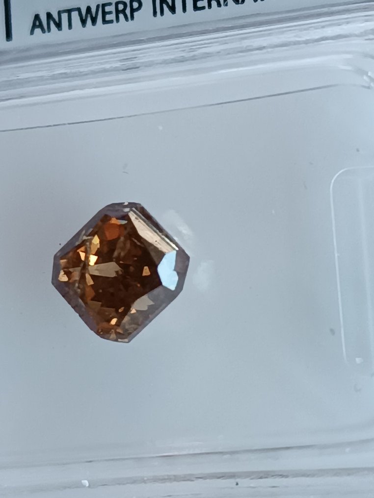 Diamante - 1.01 ct - Radiante - fantasia marrone intenso - SI2 #1.2