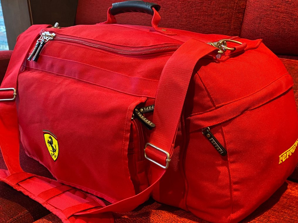 Ferrari - Matkalaukku #1.0