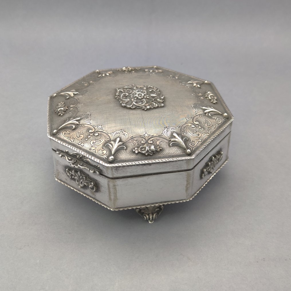 Jewellery box - .800 silver #1.1
