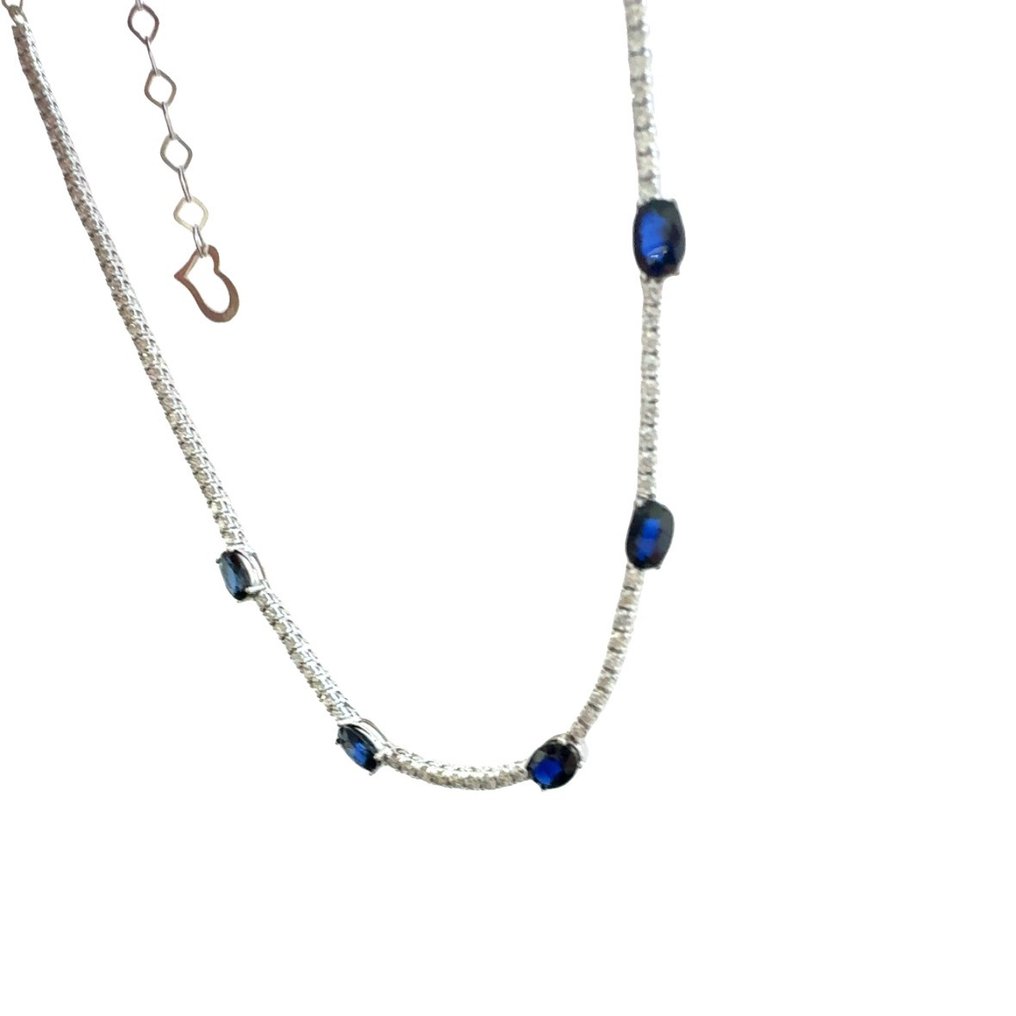 Necklace - 14 kt. White gold -  7.75ct. tw. Sapphire - Diamond #1.1
