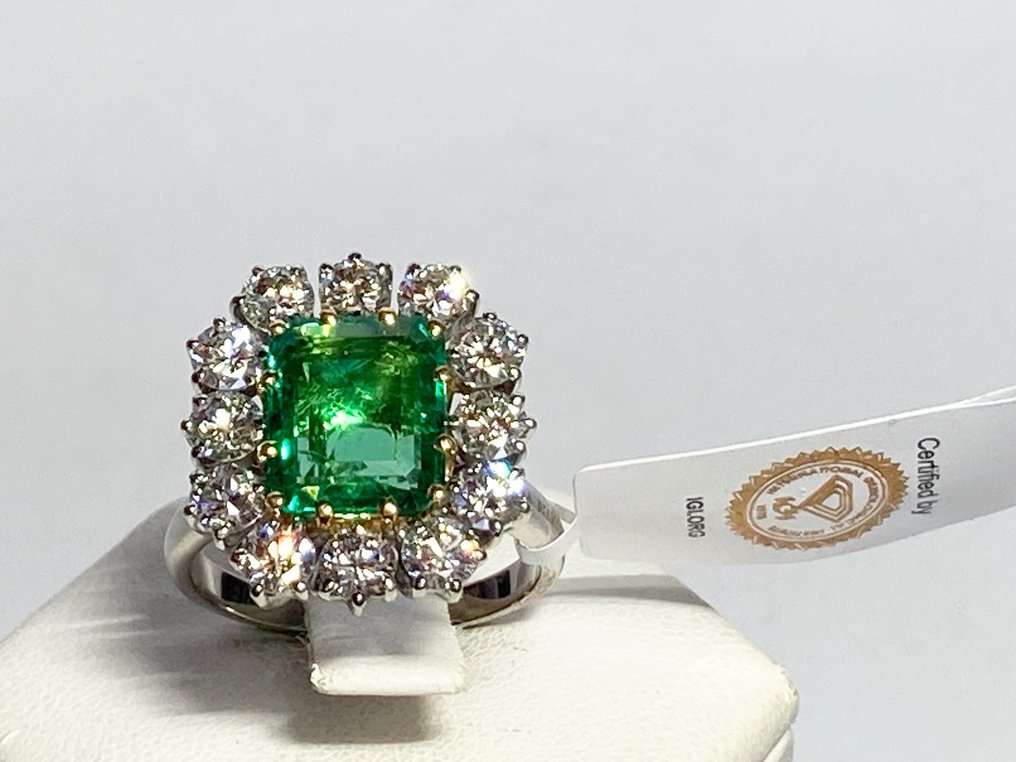 pala diamond - Ring - 18 kt Weißgold -  3.75ct. tw. Smaragd - Diamant #1.1