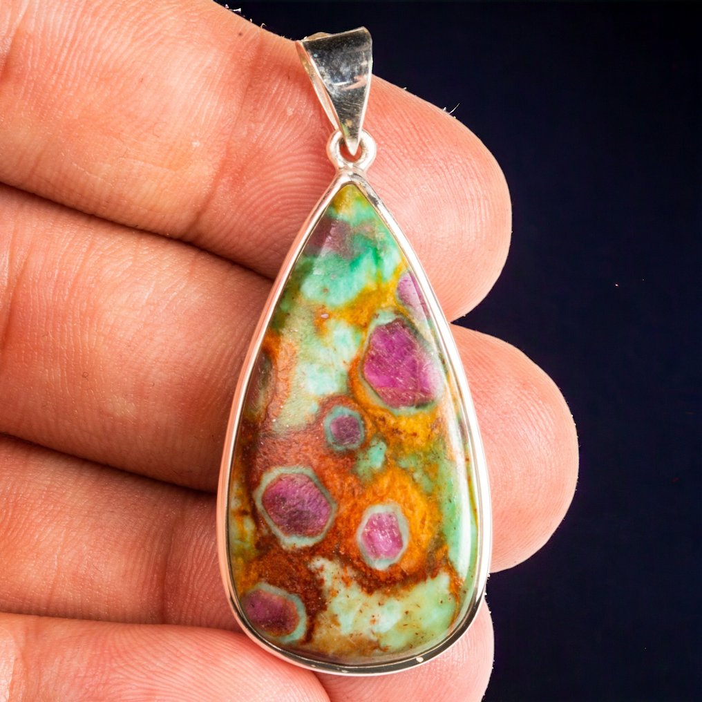 Silver Pendant: Ruby In Fuchsite Matrix. Extravagant Silver Pendant. - Height: 52.5 mm - Width: 22.5 mm- 12 g - (1) #2.1