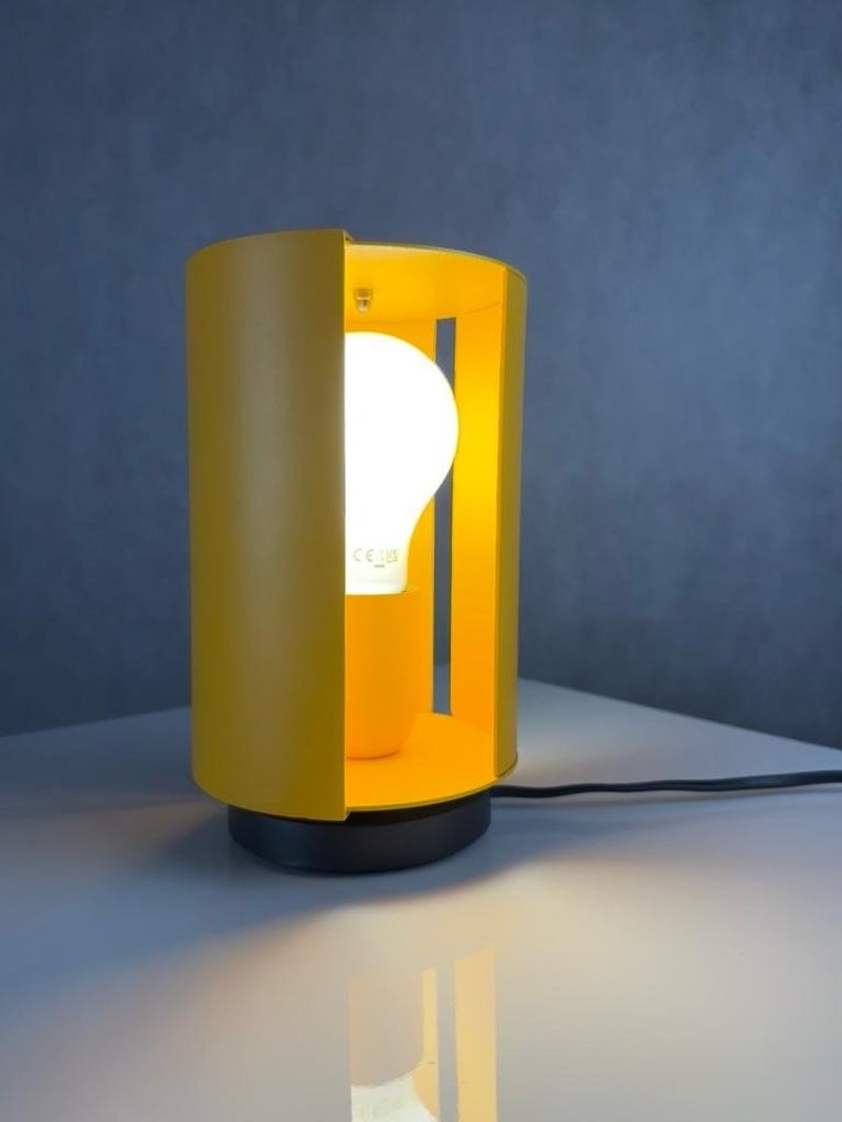 Charlotte Perriand - Lamp - Pivoting to Pose - Metal #1.0