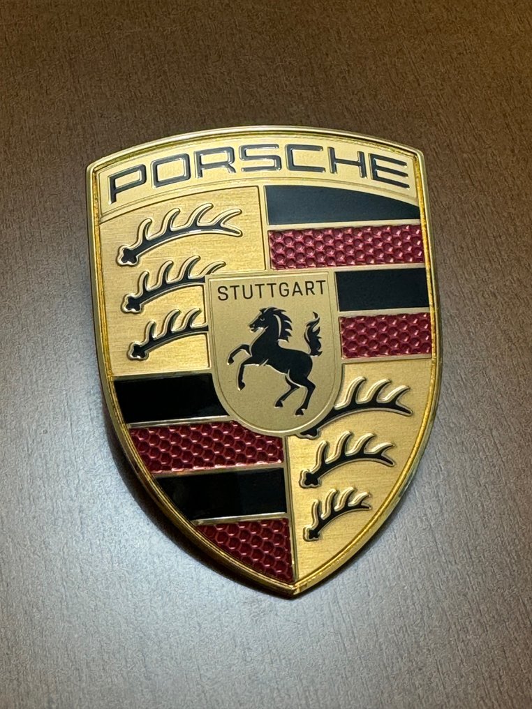 Emblème de badge d'origine Porsche 2024 - Porsche #1.0