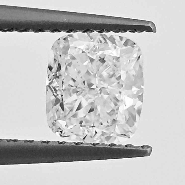 1 pcs Diamant  (Natürlich)  - 0.90 ct - Kissen - E - VS2 - Gemological Institute of America (GIA) #1.2