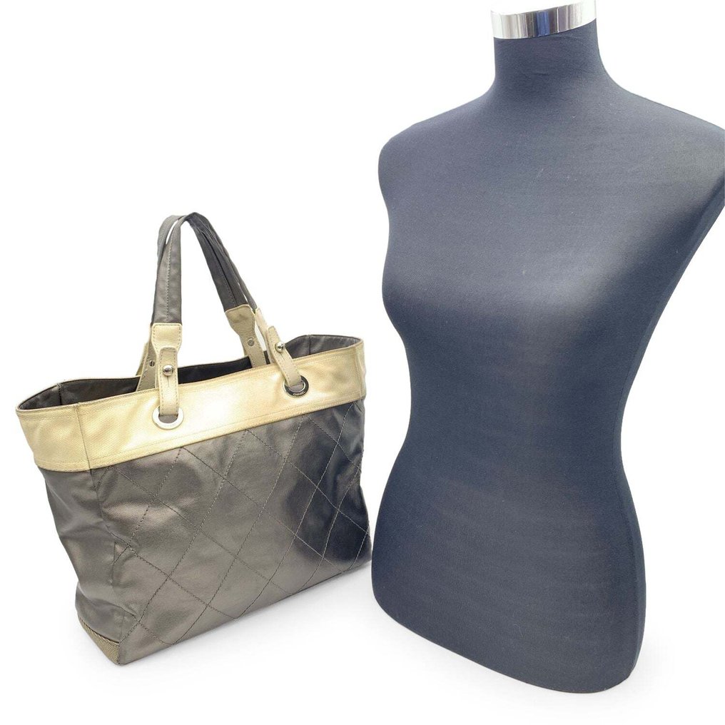 Chanel - Gray Metallic Quilted Canvas Biarritz - Torebka typu tote bag #1.2