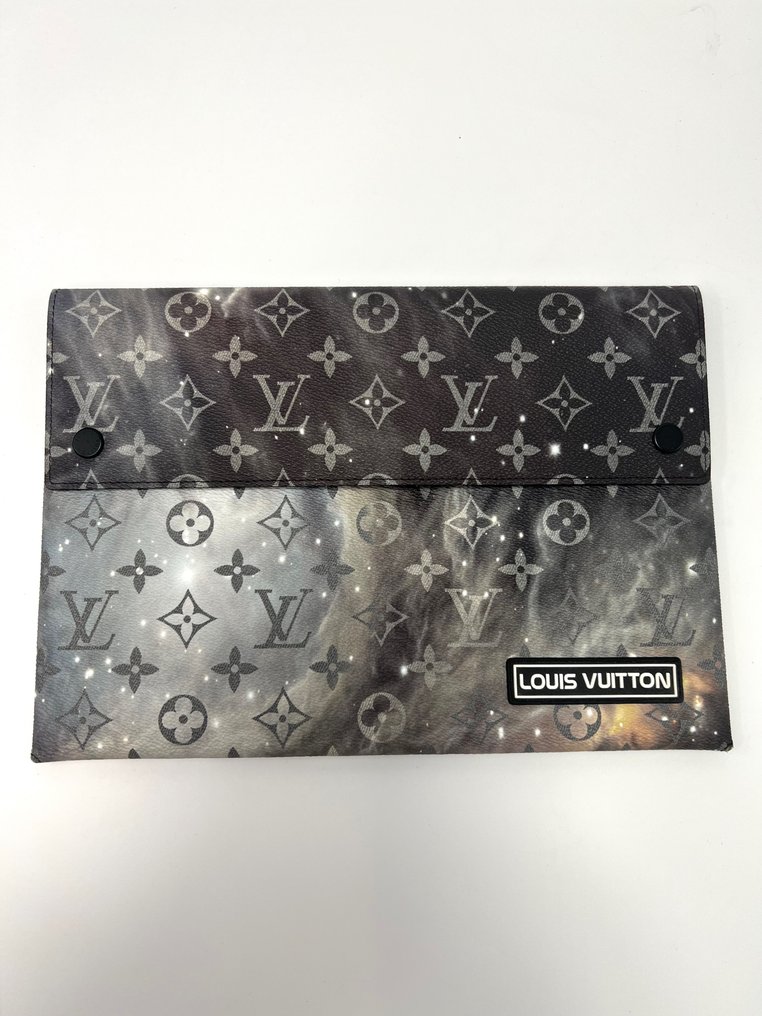 Louis Vuitton - Alpha Pochette - Monogram Galaxy Black (Limited edition) - Laptoptasche #1.1