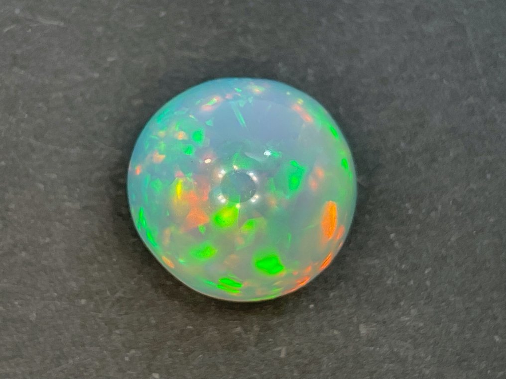 White (orange) + Play of Color (Vivid) Fine Color Quality + Crystal Opal - 2.33 ct #1.1