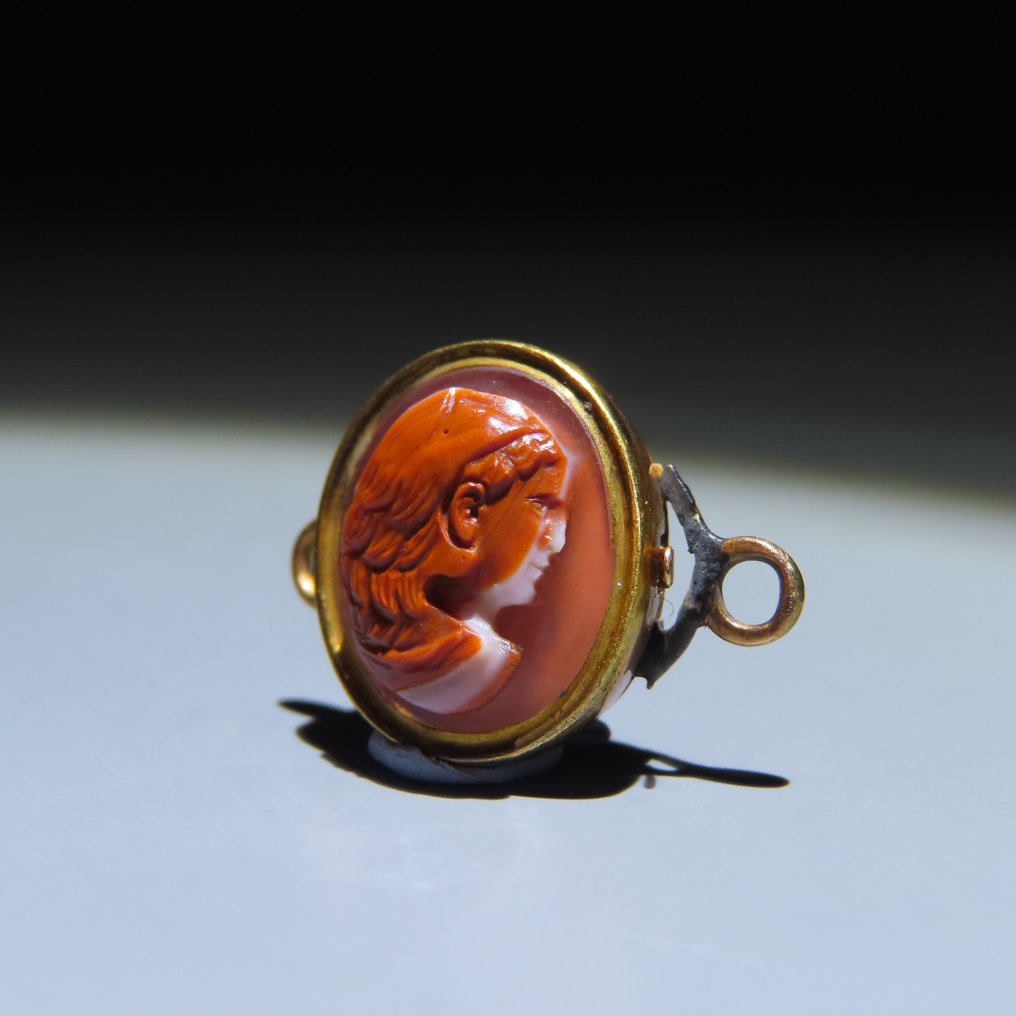 Ancient Roman Agate stone Cameo. 1st century AD. 1.1 cm height. #2.1