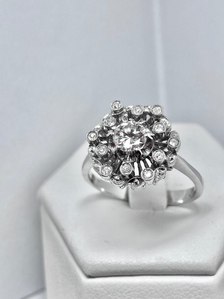 0.74 ct Pala Diamond - Ring Vittguld Diamant #1.2