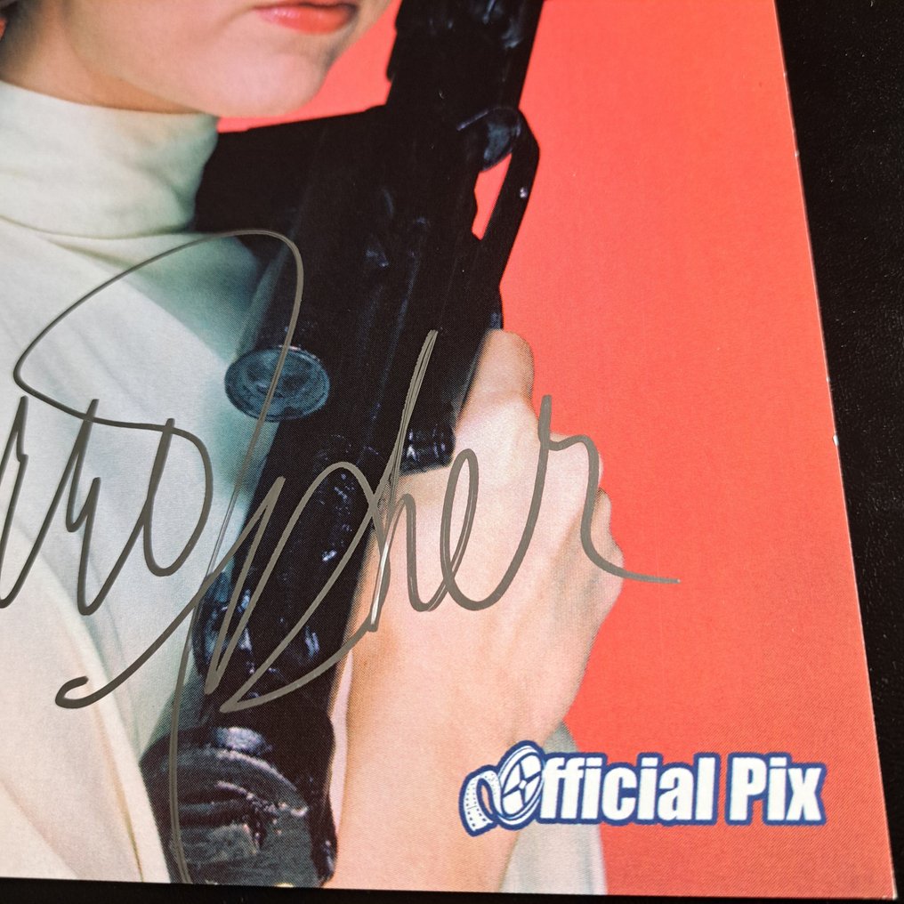 Star Wars Episode IV: A New Hope - Signed 8x10" Photo by Carrie Fisher (+) as Princess Leia - with PSA DNA Coa - Official Pix #3.2