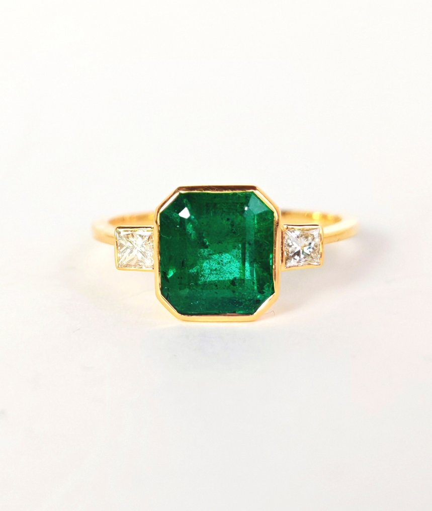 Ring - 18 kt Gelbgold -  3.80ct. tw. Smaragd - Diamant #1.2