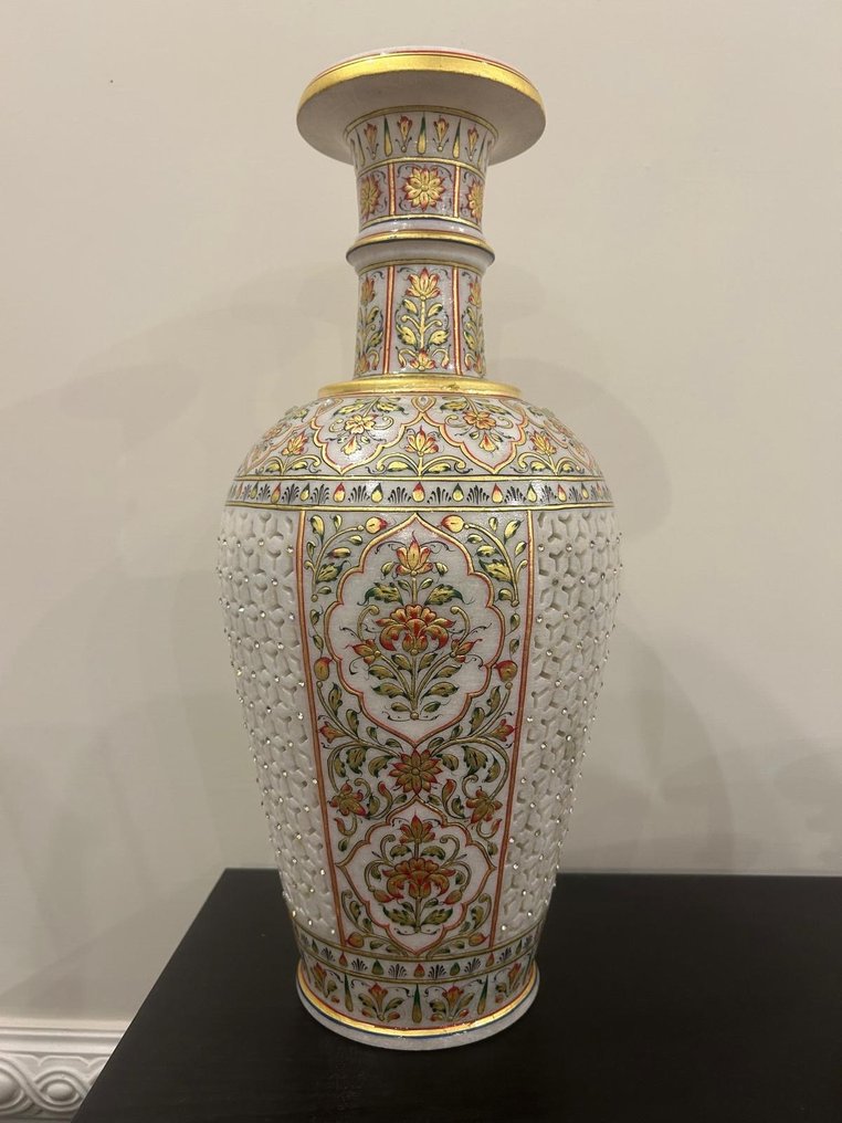 Vase - Marmor - Indien - spätes 20. - 21. Jahrhundert #1.1