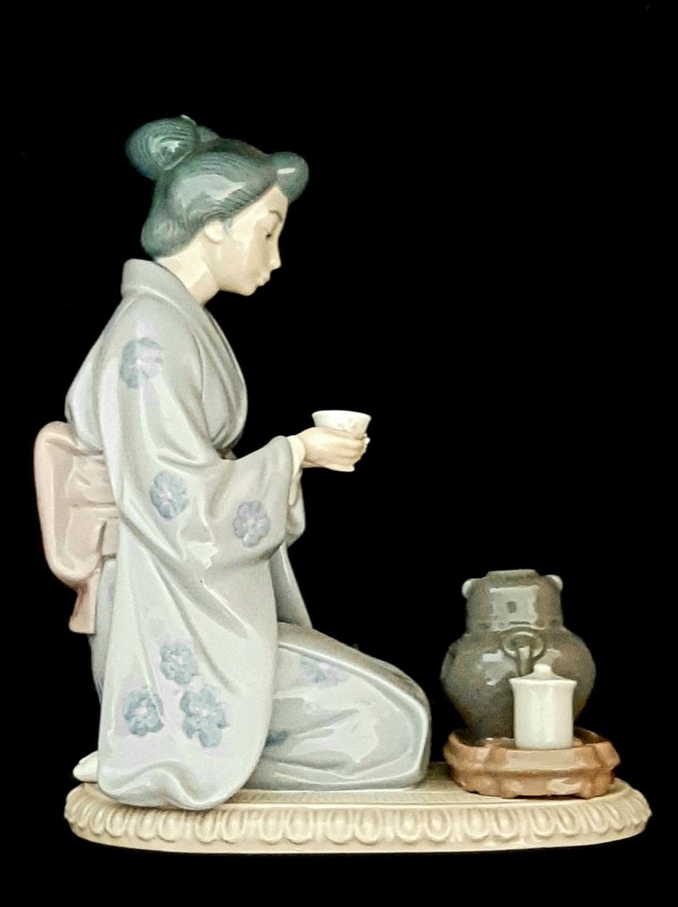 Lladró - Figurine - Tea Ceremony - Porzellan #1.1