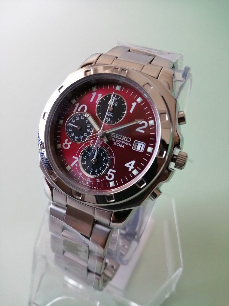 Seiko chronograph 50m price deals