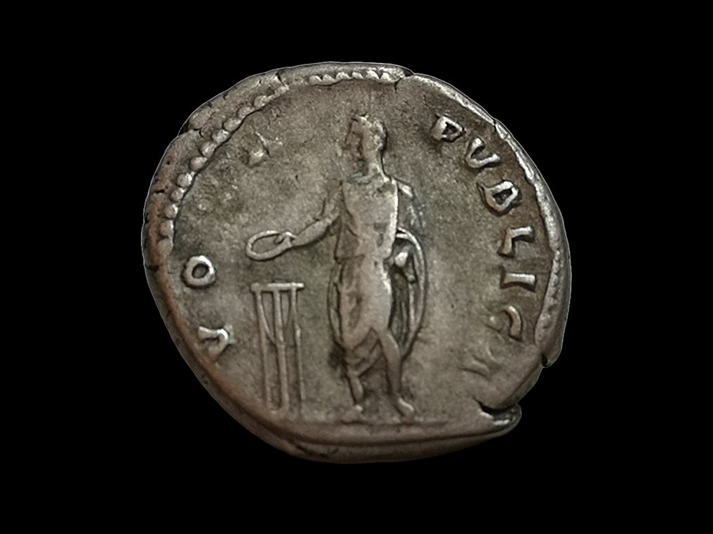 Empire romain. Hadrien (117-138 apr. J.-C.). Denarius Rome #2.2
