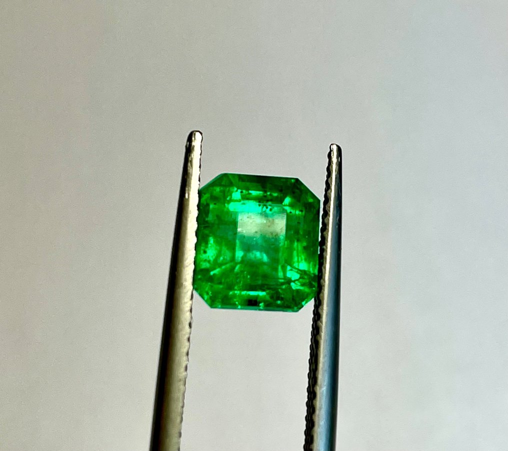 Verde Smarald  - 2.67 ct - GRS (Laboratorul de cercetare a pietrelor prețioase din Elveția) #3.1
