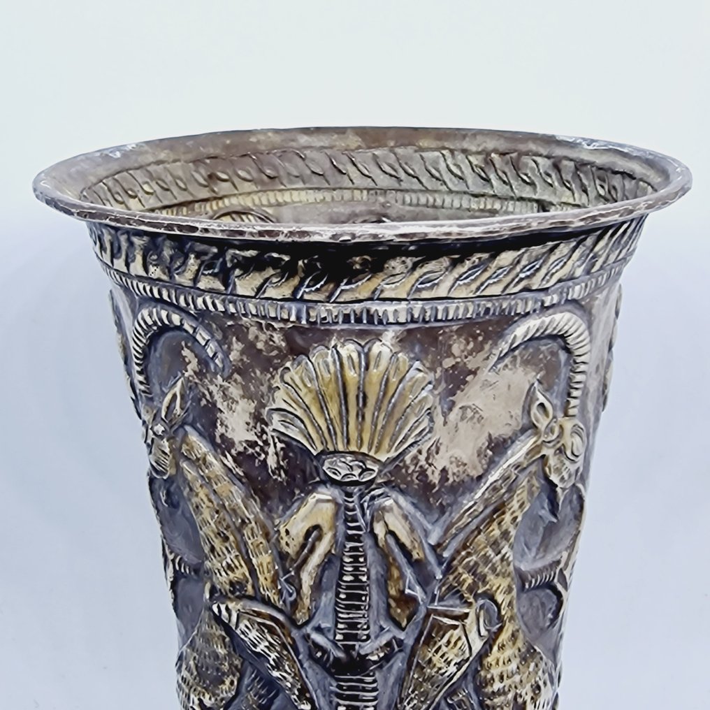 szogd, selyemút kultúra Ezüst Rituális csésze kecske pálmafával és virágokkal - 140 mm #1.2