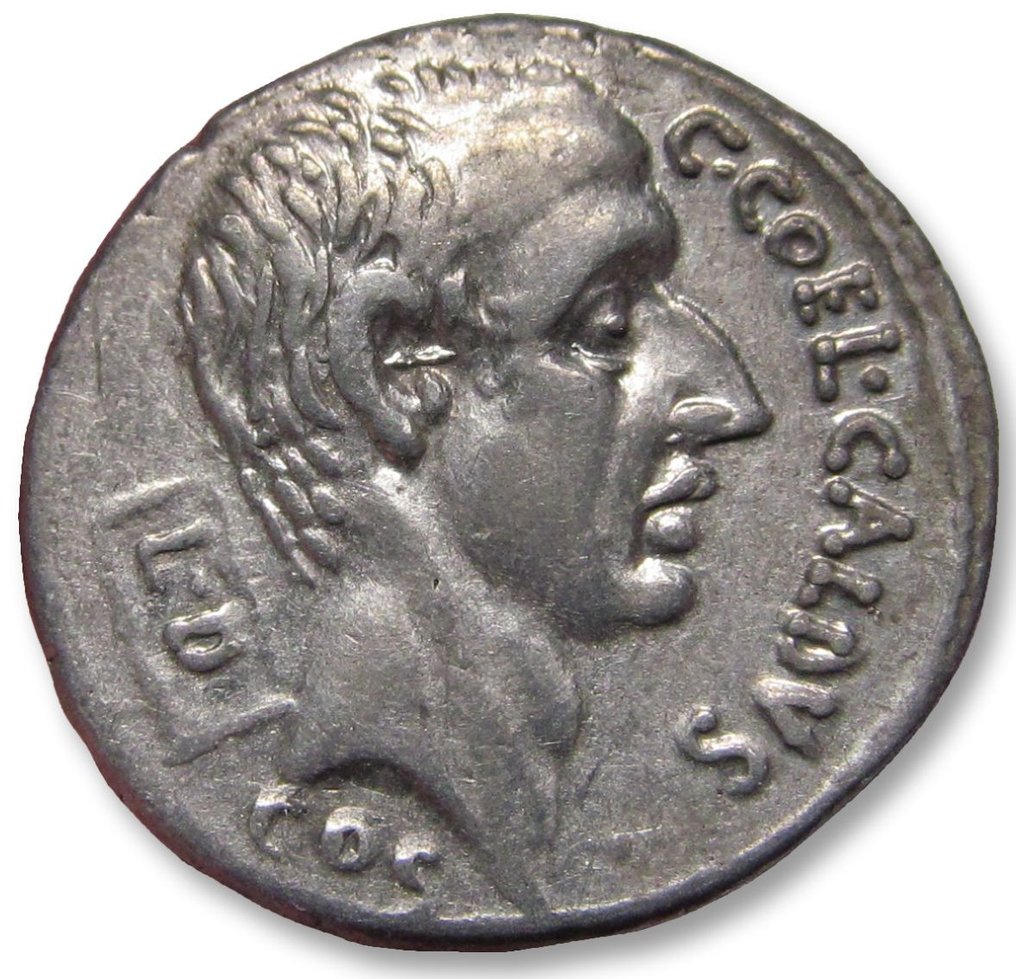 Rooman tasavalta. C. Coelius Caldus. Denarius Rome mint 51 B.C. - nice example of this scarcer type - #1.1
