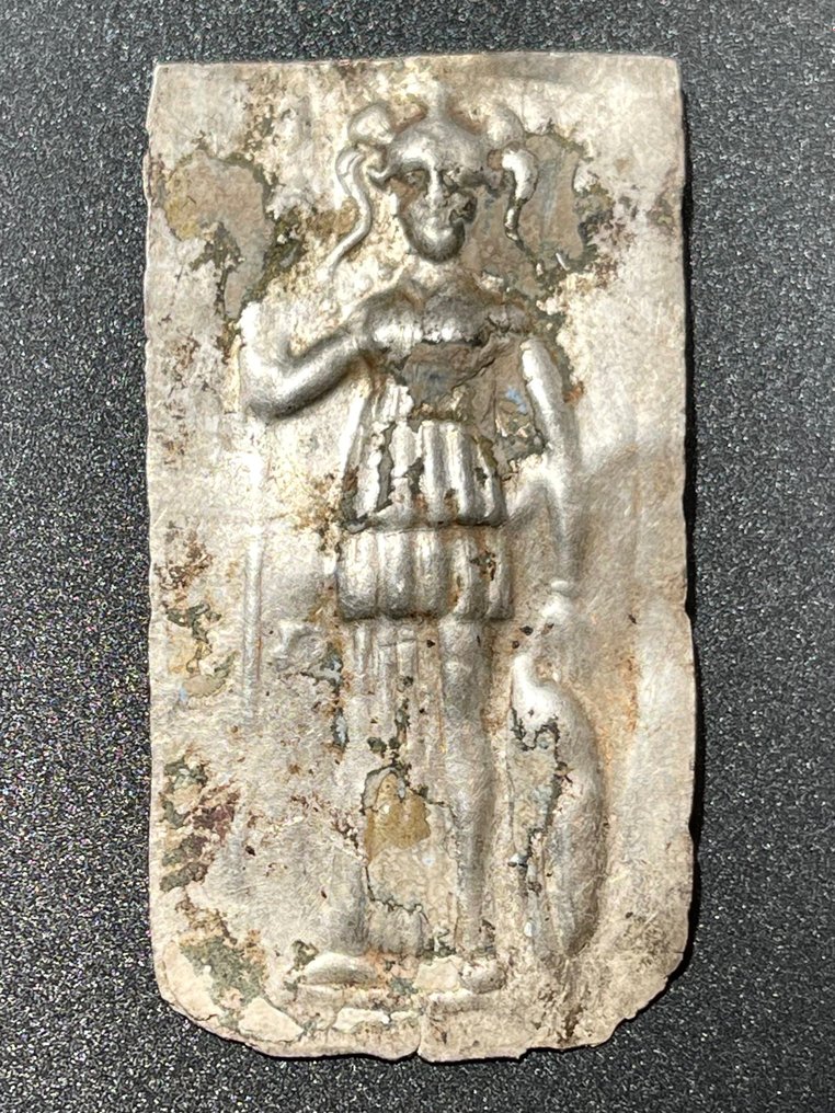 古罗马 银 独家牌匾，上面刻有最精美古典风格的密涅瓦女神形象，站立，面向 #1.1