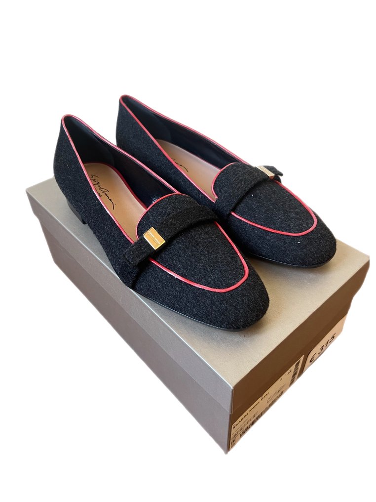 Giorgio Armani - Flat shoes - Size: Shoes / EU 38 #1.2