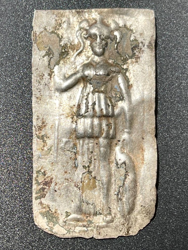 Oud-Romeins Zilver Exclusieve plaquette met een afbeelding van de godin Minerva in de mooiste klassieke stijl, staand, #1.2