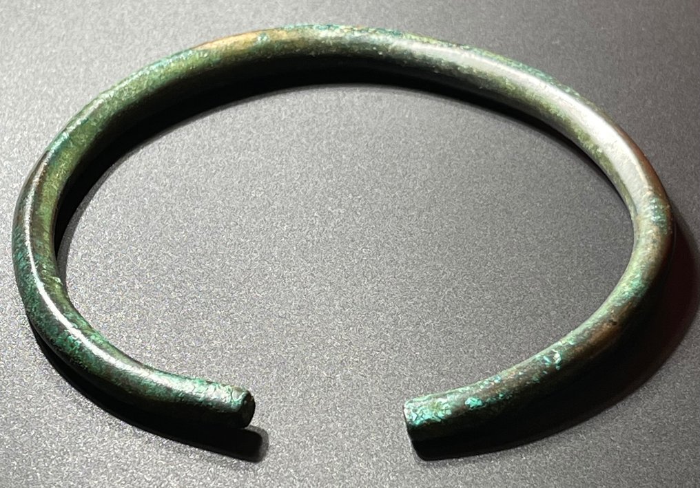 Iron Age Bronze Exceptionally Well Preserved Arm-Bracelet (suitable for the Biceps). With an Austrian Export #2.2